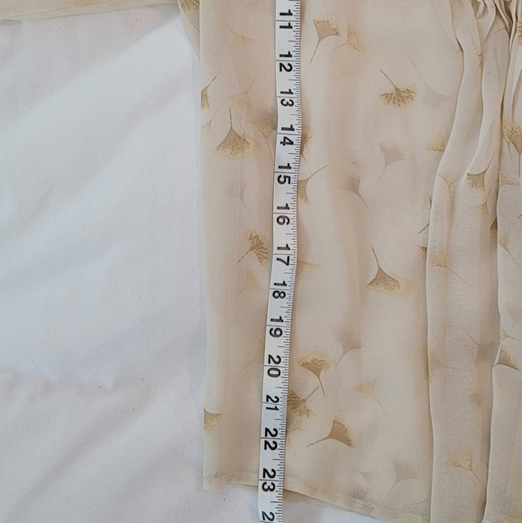 Kensie sheer 3/4 sleeve top - Picture 7 of 8